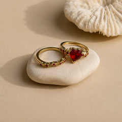 Red Crystal Heart Rings Set
