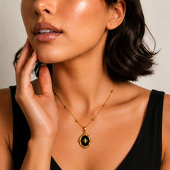 Vintage Star Medallion Necklace - 18K Gold Plated
