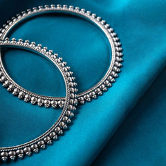 Ethnic Silver Round Bangles