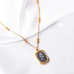 Engraved Mirror Pendant Chain Necklace - 18K Gold Plated
