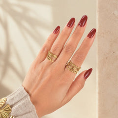 Pack of 2 Golden Leaves Intertwisted Vine and Band Rings