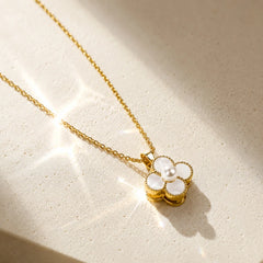 Pearl Floral Spinning Necklace - 18K Gold Plated