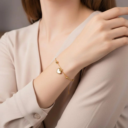 Minimalistic White Heart Chain Bracelet - 18K Gold Plated