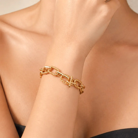 Gold Toned Link Chain Bracelet