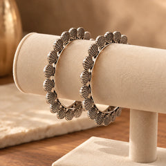Oxidised Shell Motif Bangles