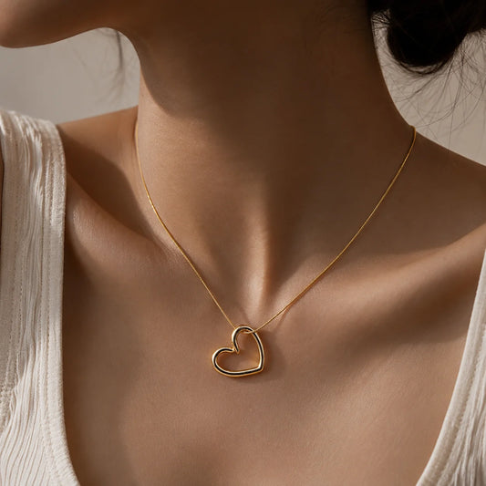 Amour Open Heart Pendant Necklace