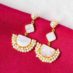 Traditional Geometric Natural Stone Pearl Mogra Earrings