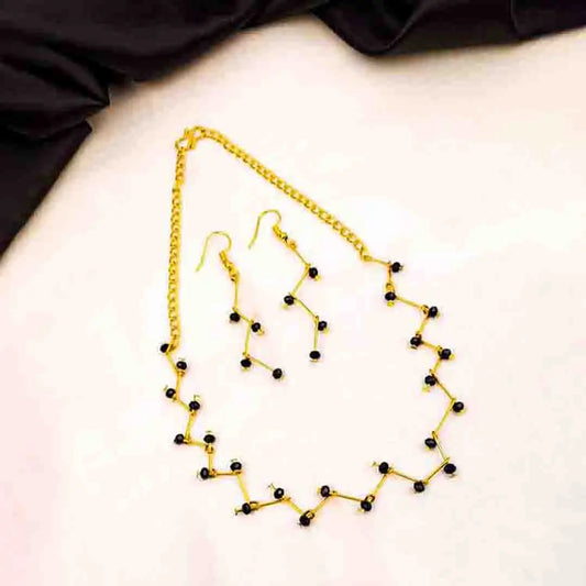 Traditional Zig Zag Black Beaded Link Set