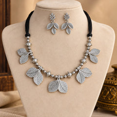 Silver Leaf Vine Necklace Set