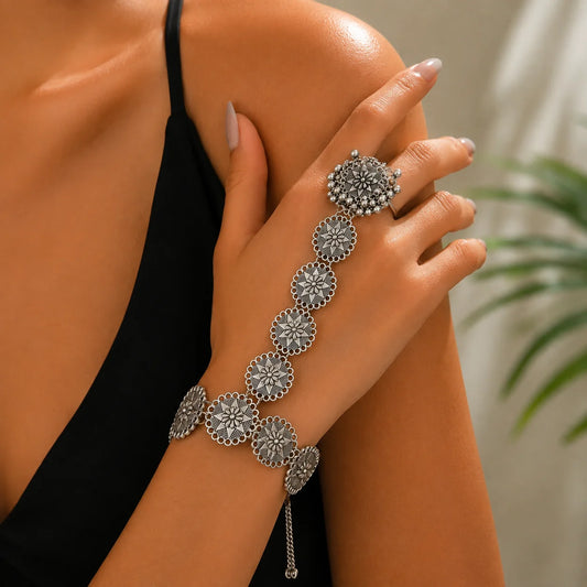 Oxidised Floral Pearl Haathphool