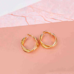 Minimalistic Twisted Hoops
