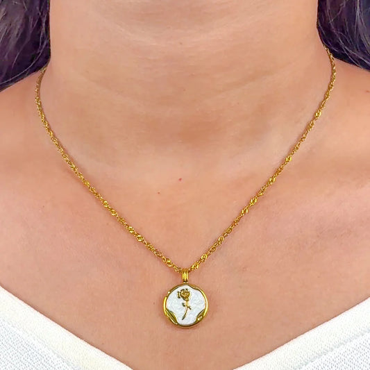 Engraved Rose Shimmer Chain Pendant Necklace - 18K Gold Plated