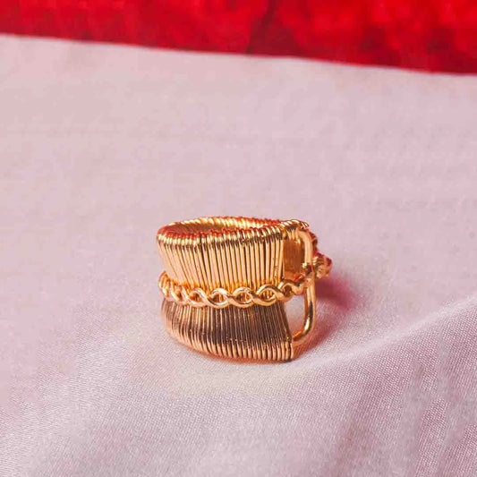 Brass Ribbed Chain Ring