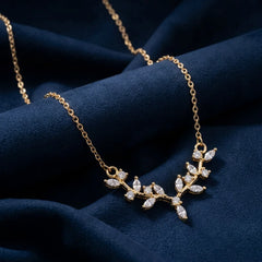 Golden Leaf Vine Necklace - 18K Gold Plated
