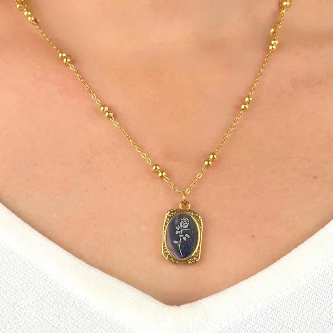 Engraved Mirror Pendant Chain Necklace - 18K Gold Plated