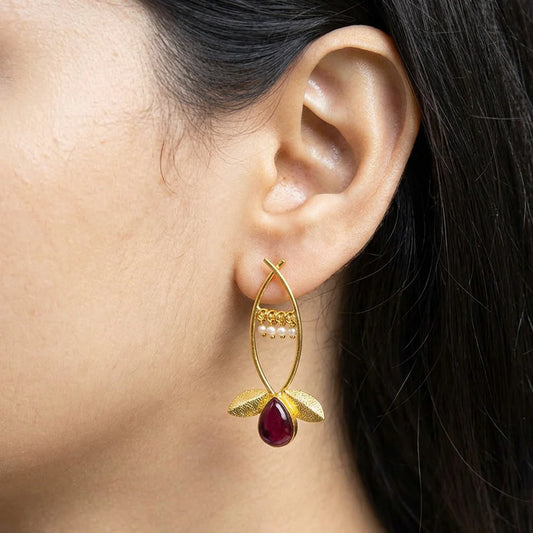 Traditional Leaf Red Resin Stone Earrings
