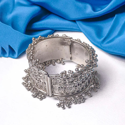 Ethenic Silver Ghungroo Cuff Bangle