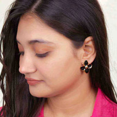 Elegant Golden Floral Stud Earrings - 18K Gold Plated