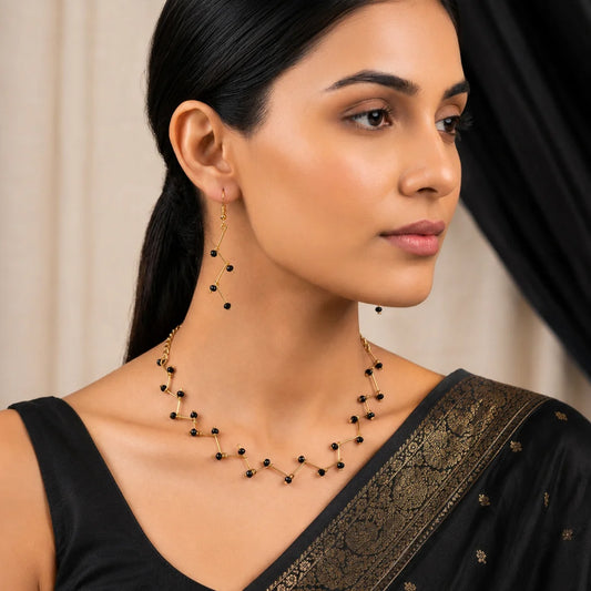 Traditional Zig Zag Black Beaded Link Set