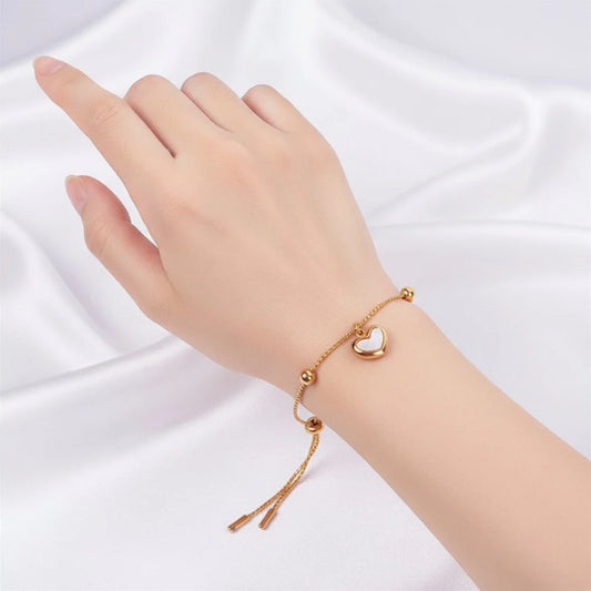 Minimalistic White Heart Chain Bracelet - 18K Gold Plated