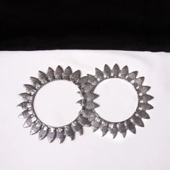 Ethnic Oxidised Round Leaf Bangles