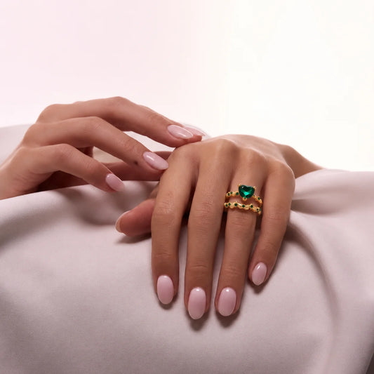 Emerald Crystal Heart Rings Set