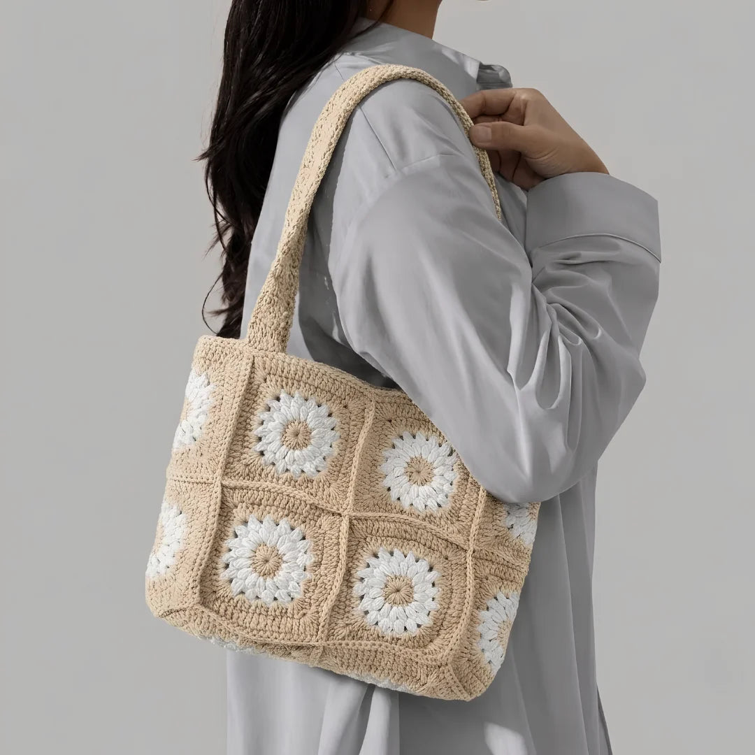 Fawn White Daisy Crochet Tote