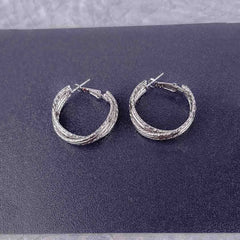 Minimalistic Twisted Hoops