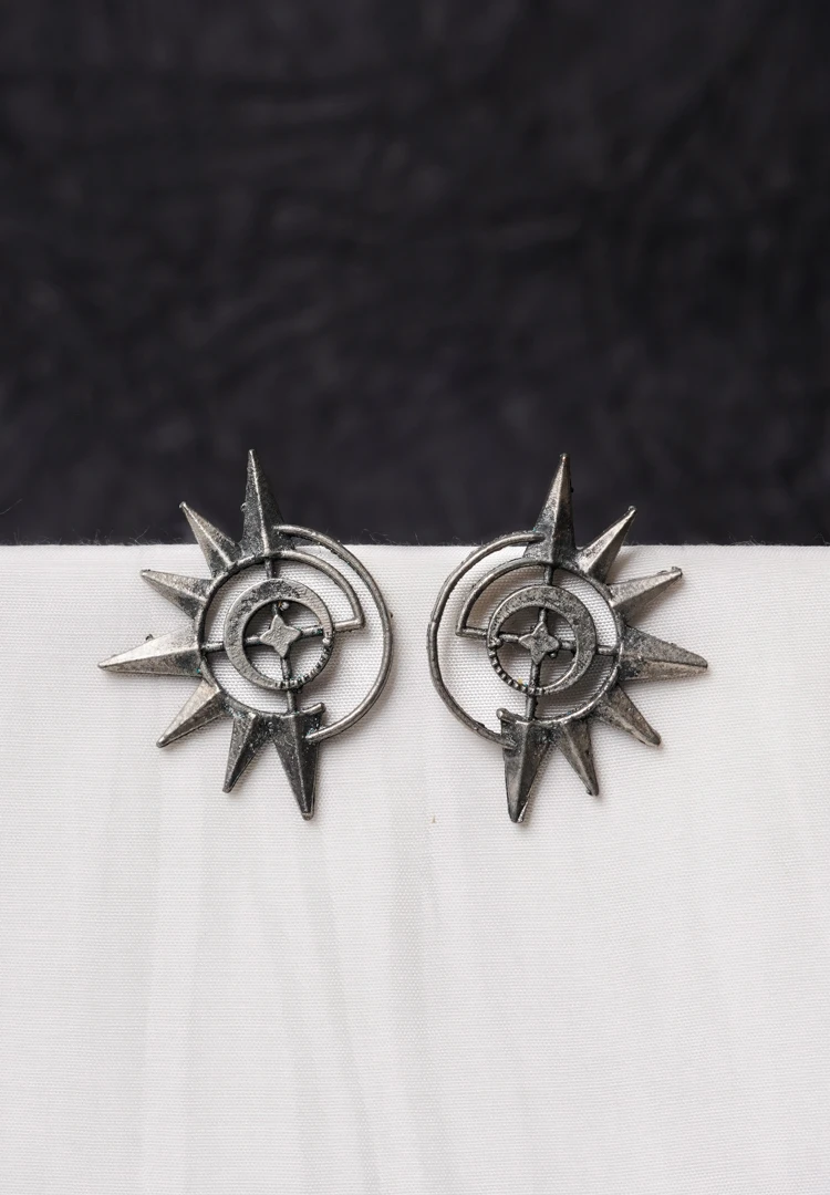 302-Th Intricately crafted oxidized C-hoop earring with floral detailing, offering a vintage charm, and finished with a push-back closure.