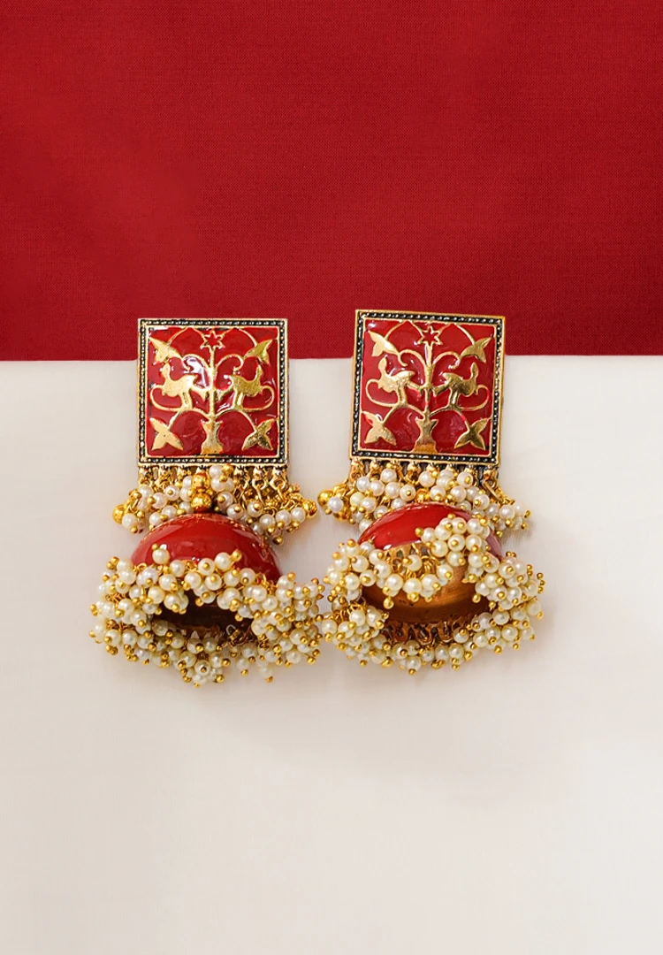 380-Th Vintage-inspired oxidized silver jhumka earring with an intricately detailed circular top, chain tassel layers, and small ghungroo embellishments and a push back closure.