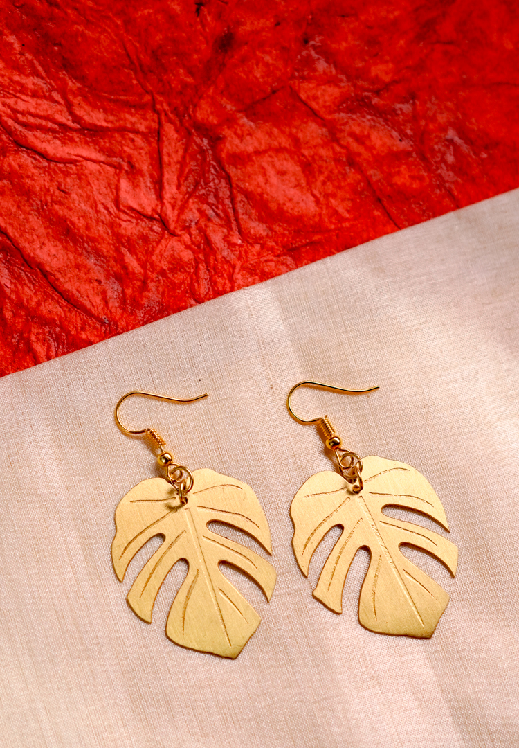 52-Th Fashionable floral-finish hoop earrings with a sleek enamel coating of roses and green leaves made of polished gemstone and a durable hinged clasp.