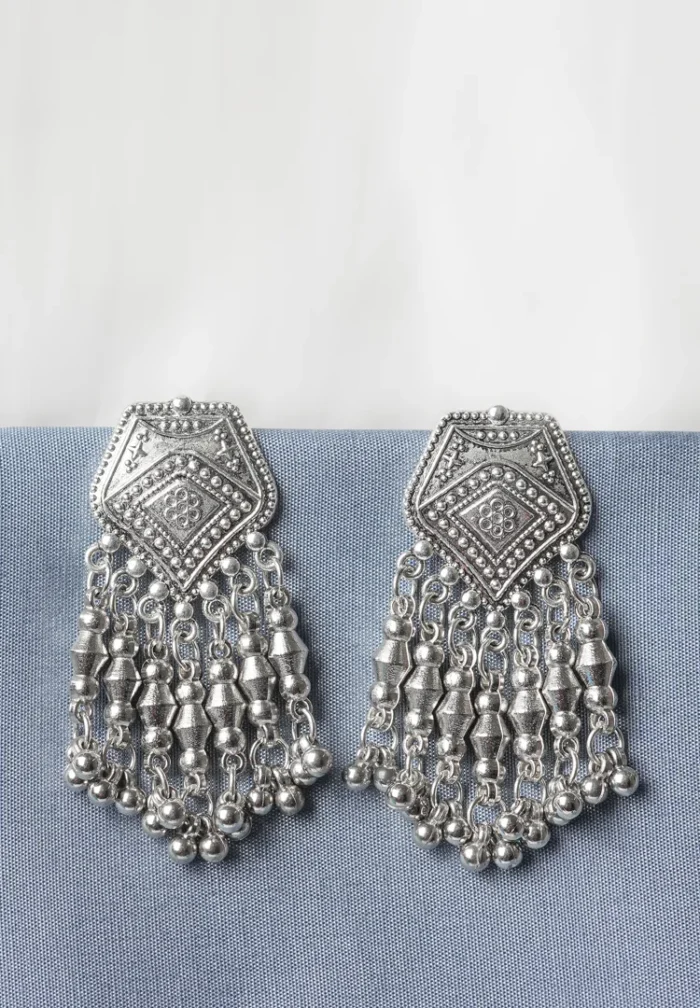 Stylish geometric metal dangle earrings with a silver finish along with fine detailing, delicate chain dangly geometric designs push-back closure.