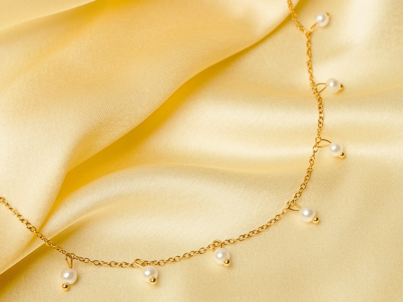 Classic Pearl pendants1