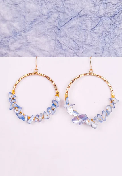 Monochrome chipstone circular earrings with fish hook closure, crafted in a lightweight design for a modern and earthy style.