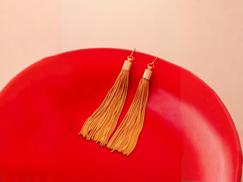 How to style every earring type with dramatic long earrings