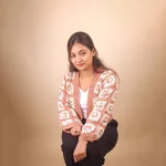 Patterned Peach Crochet Cardigan - Image 3