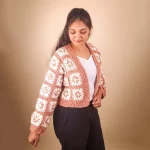 Patterned Peach Crochet Cardigan - Image 4